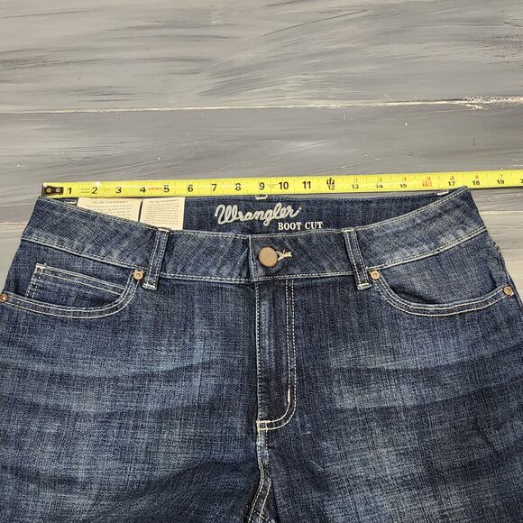 Wrangler Boot Cut Jeans Dark Wash 15/16 x 34 Mid rise - Picture 9 of 10